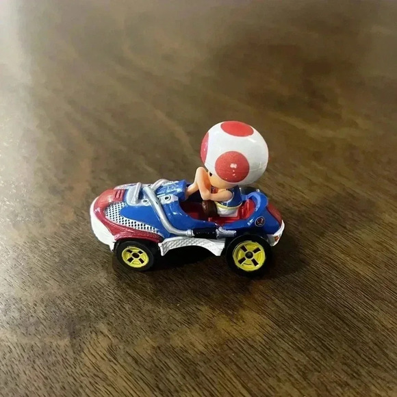 Toad Sneeker Hot Wheels 2018 Nintendo Mario Kart Mattel Diecast - Picture 7 of 7
